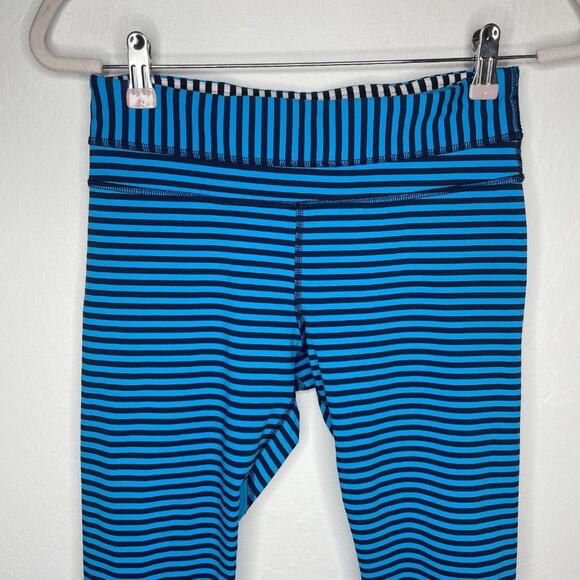 Lululemon Seawheeze Run Inspire Crop II W6F67S Striped Capri Leggings Size 6 - Picture 4 of 13